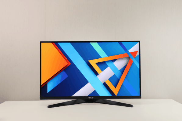 华硕VG28UQL1A战圣电竞显示器，高刷体验，手游大作永劫无间的绝佳拍档