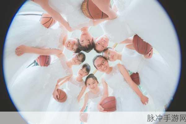 探秘江南百景图，铜镜之谜，裴闻镜悄然执镜的背后故事