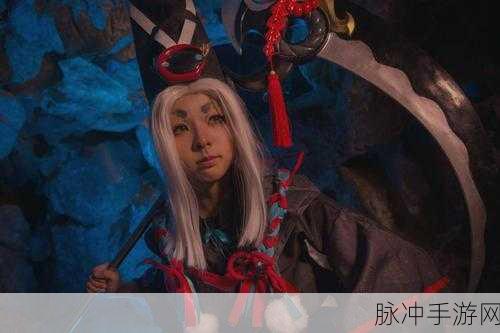 阴阳师黑童子新皮肤黑之火鲤深度评测，炫酷特效与唯美造型的完美结合