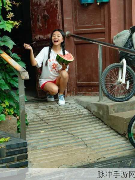 五一吃瓜网今日吃瓜Nicolove：五一假期吃瓜乐趣无限，Nicolove带你畅享美食与欢乐！