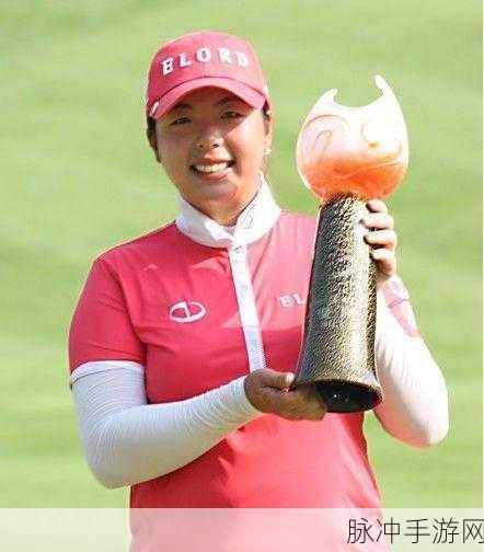 Fss冯珊珊户外露出任务：冯珊珊勇闯自然，开启全新户外探险之旅