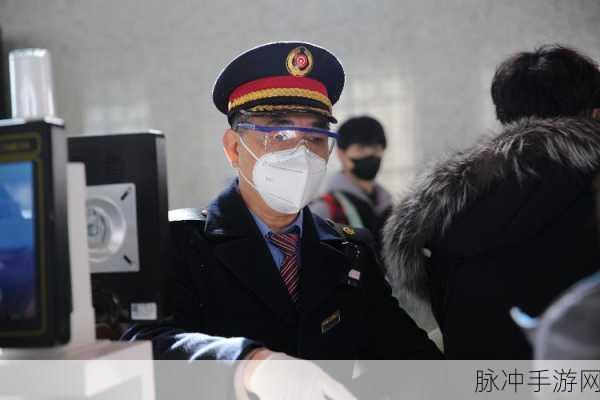 检票员用下面检票按尺寸上车阅读：“请根据车票尺寸指引，正确检票上车”