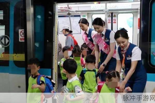 在地铁车上弄到高c了：在地铁车厢内意外邂逅的浪漫瞬间