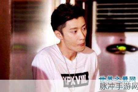 乔任梁现场图和血肠子图倒吊：“乔任梁现场图与血肠子图的创意倒吊艺术解析”
