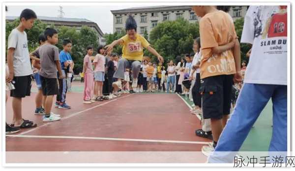 凌乱的校园运动会：“校园运动会的热情碰撞与无序精彩时刻”
