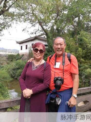 男生女生一起相嗟嗟嗟兔弓费：男女同乐，共享欢声笑语，欢乐时光尽在其中