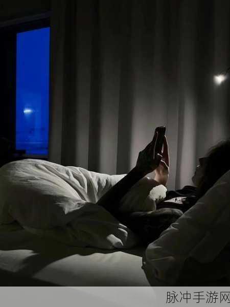 在床上打牌不盖被子:床上一边打牌一边享受自由,不盖被子更舒适