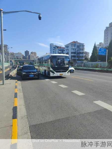 坐公交车被c了2个小时阅读：乘坐公交车遭遇长达两小时的意外插曲